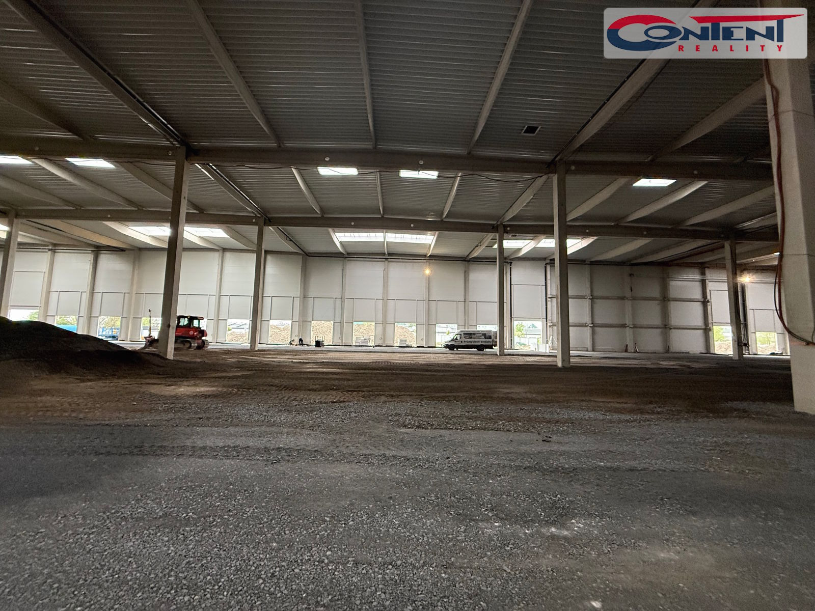 Pronájem skladu, výrobních prostor 20.000 m², Praha 10 - Hostivař