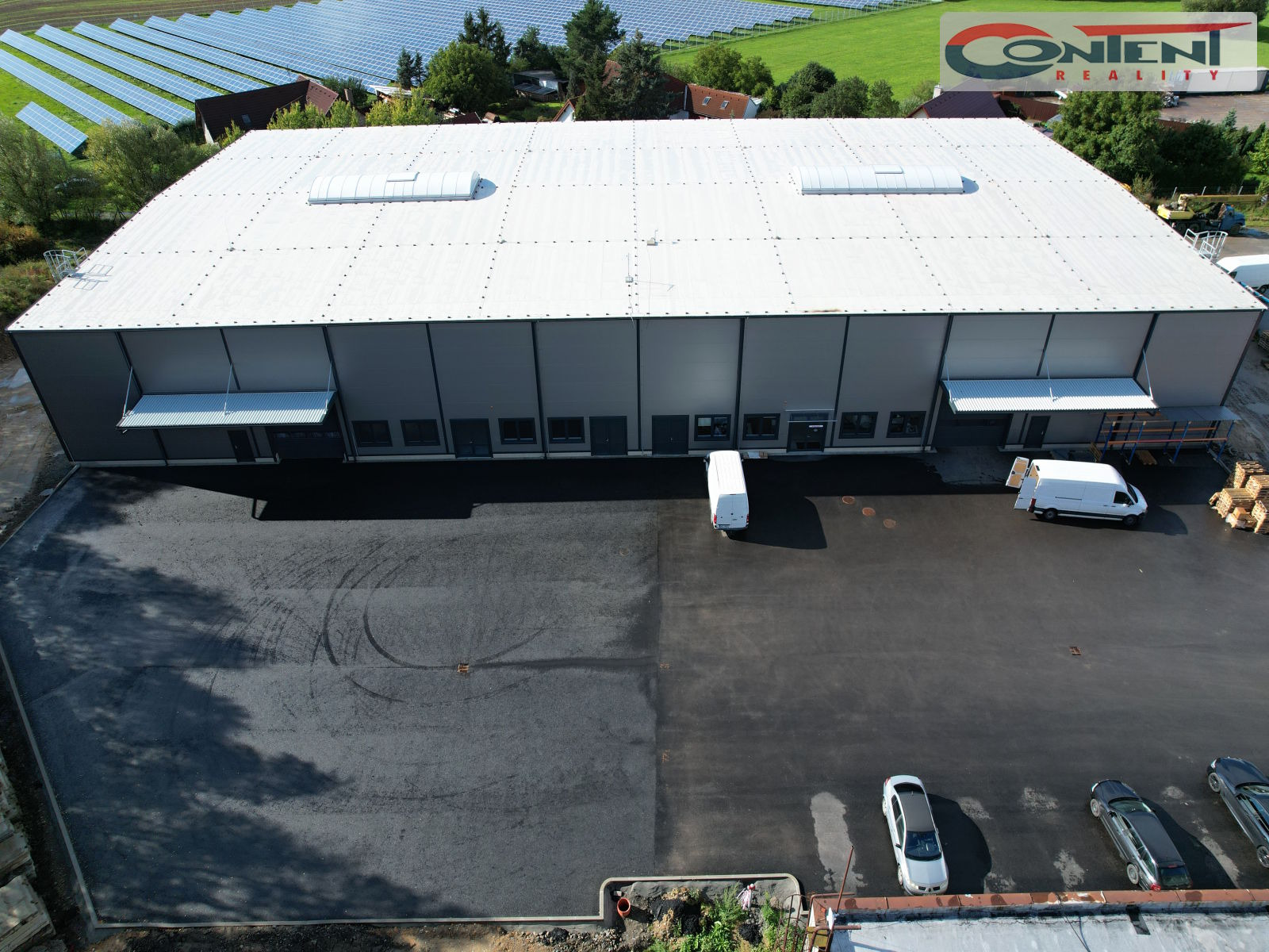 Pronájem skladu, výrobních prostor 1.300 m², Tábor, D3