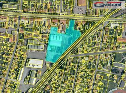 Pronájem - skladovací prostor, 786 m²