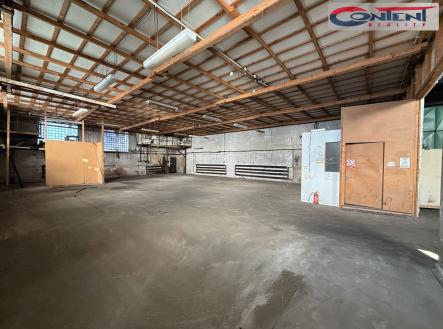 Pronájem - výrobní prostor, 666 m²