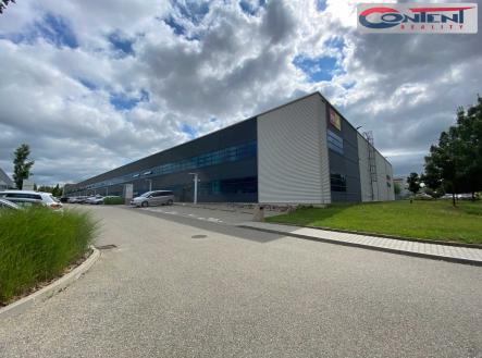 Pronájem - skladovací prostor, 19 000 m²