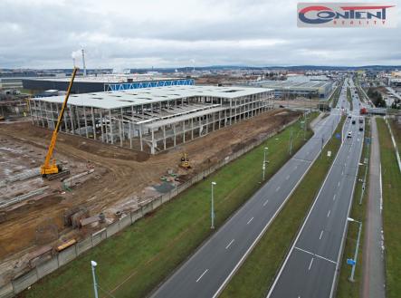Pronájem - výrobní prostor, 4 744 m²
