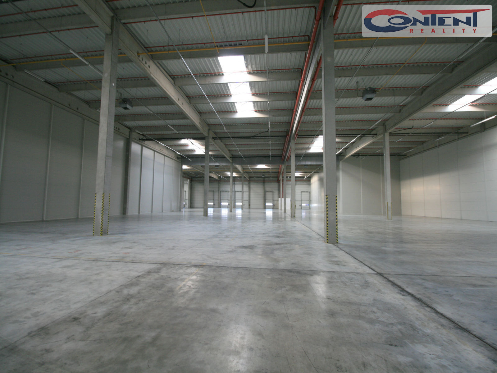 Pronájem skladu, výrobních prostor 2.880 m², Zdiby D8