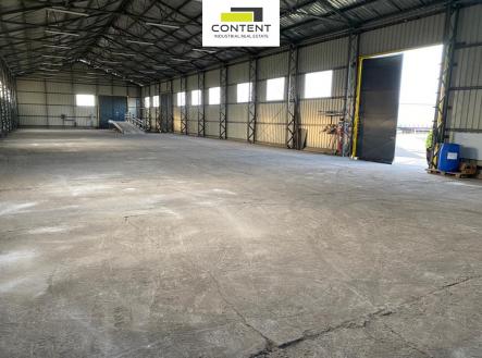 Pronájem - skladovací prostor, 880 m²