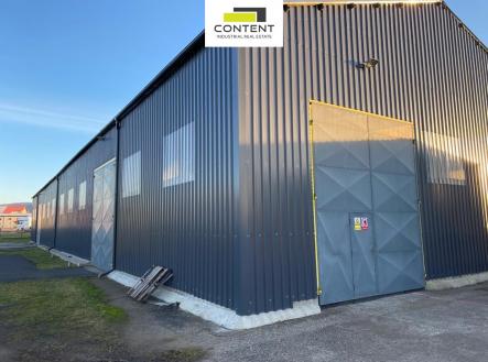 Pronájem - skladovací prostor, 880 m²
