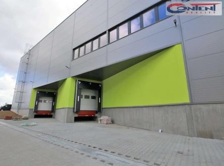 Pronájem - skladovací prostor, 4 752 m²