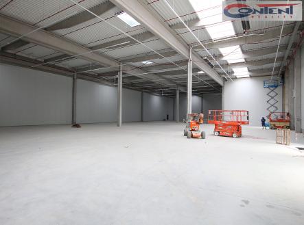 Pronájem - výrobní prostor, 1 500 m² obrázek