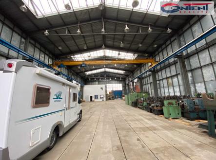 Pronájem - výrobní prostor, 1 500 m² obrázek