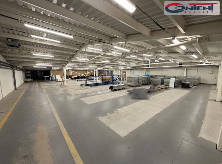 Pronájem - výrobní prostor, 2 235 m² obrázek