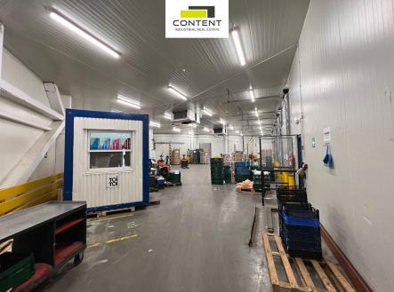 Pronájem - skladovací prostor, 4 712 m²