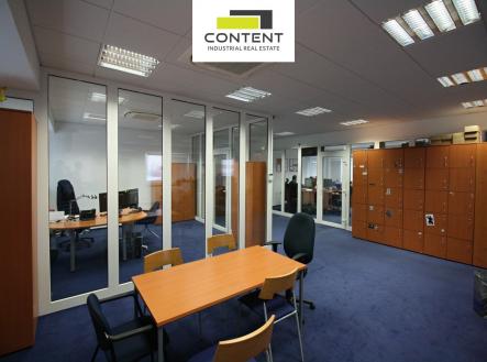 Pronájem - kanceláře, 465 m²