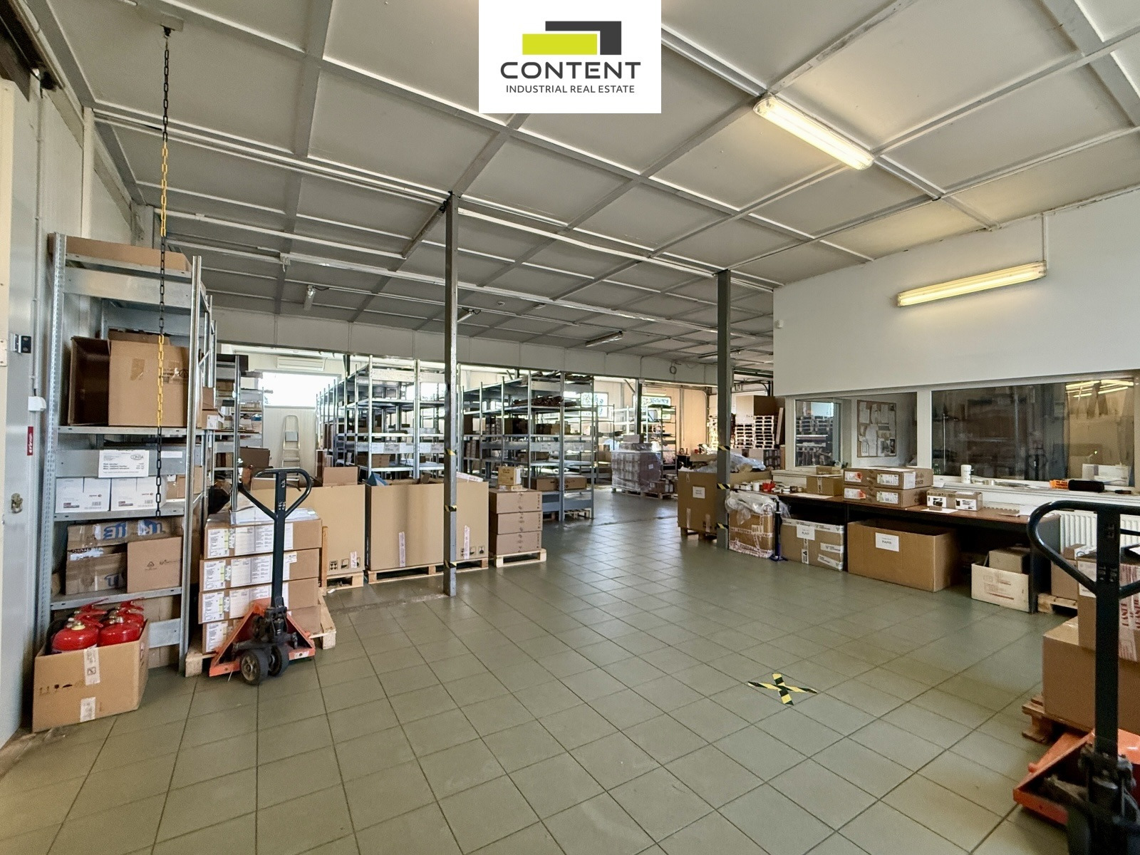 Pronájem skladu s chladícími boxy 450 m², Praha 10