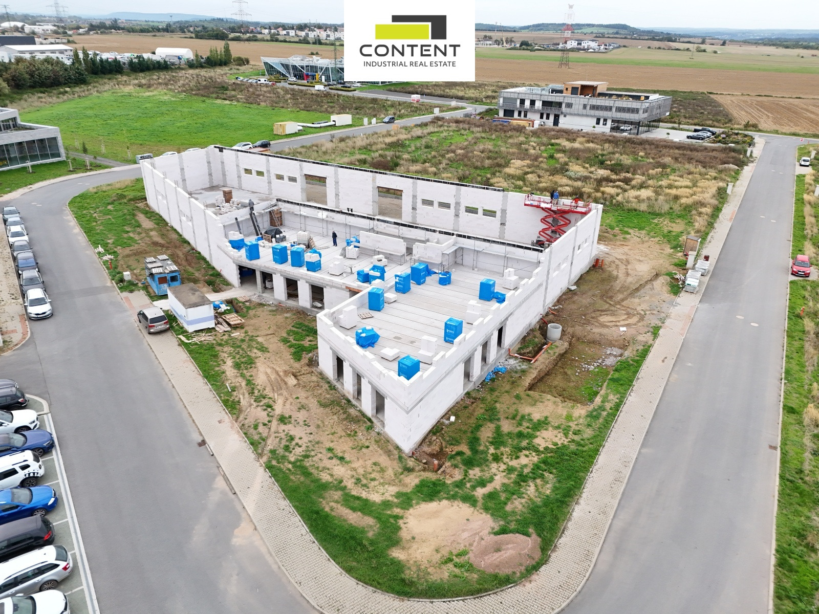 Pronájem sídla společnosti, skladové a prodejní prostory  2357 m²