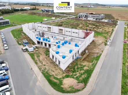 Pronájem - skladovací prostor, 2 357 m²