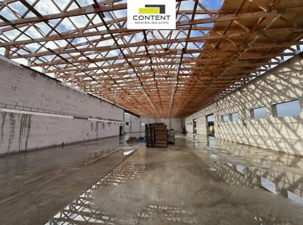 Pronájem - skladovací prostor, 2 357 m²