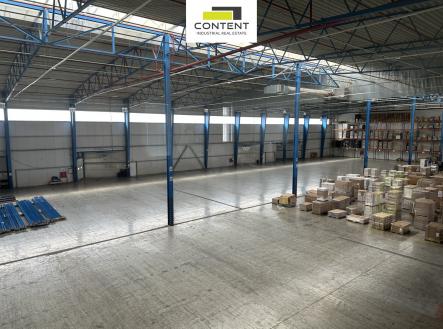 Pronájem - skladovací prostor, 2 333 m²
