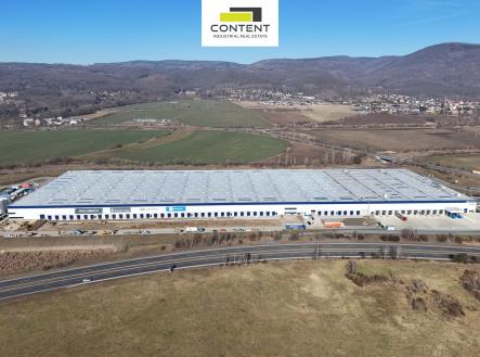 Pronájem - skladovací prostor, 4 300 m²