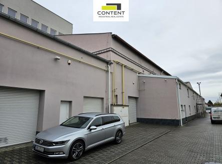 Pronájem - skladovací prostor, 2 735 m²