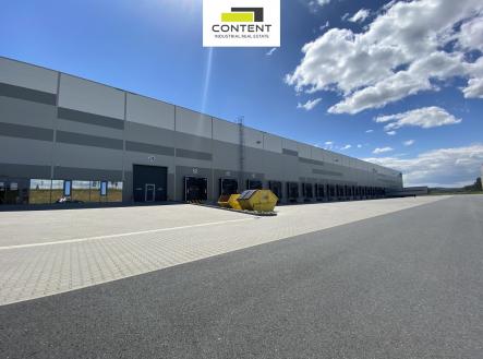 Pronájem - skladovací prostor, 9 786 m²