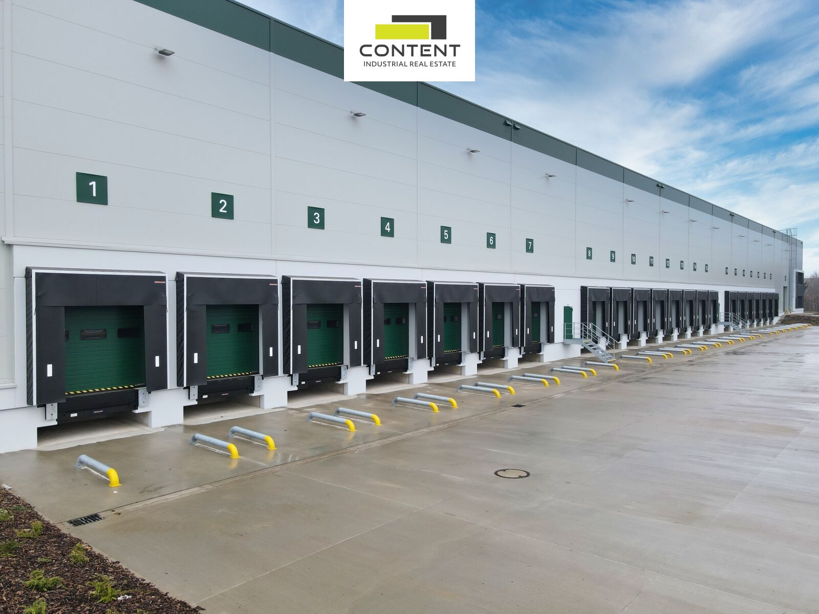 Pronájem skladu, výrobních prostor 10.200 m², Ostředek, D1