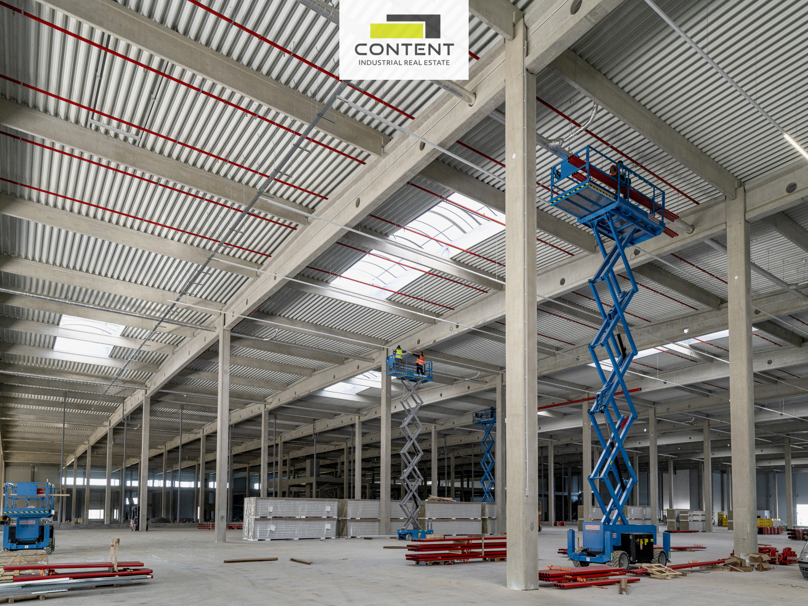 Pronájem skladu, výrobních prostor 14.000 m², Divišov, D1