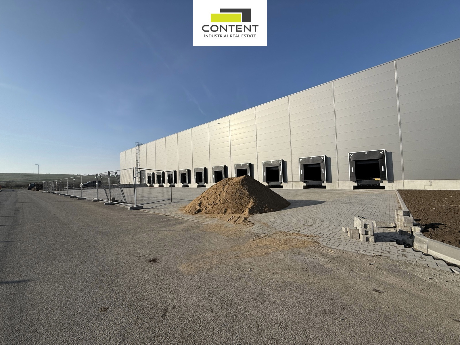 Pronájem skladu, výrobních prostor 23.000 m², Hustopeče, D2