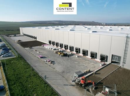 Pronájem - výrobní prostor, 11 000 m²