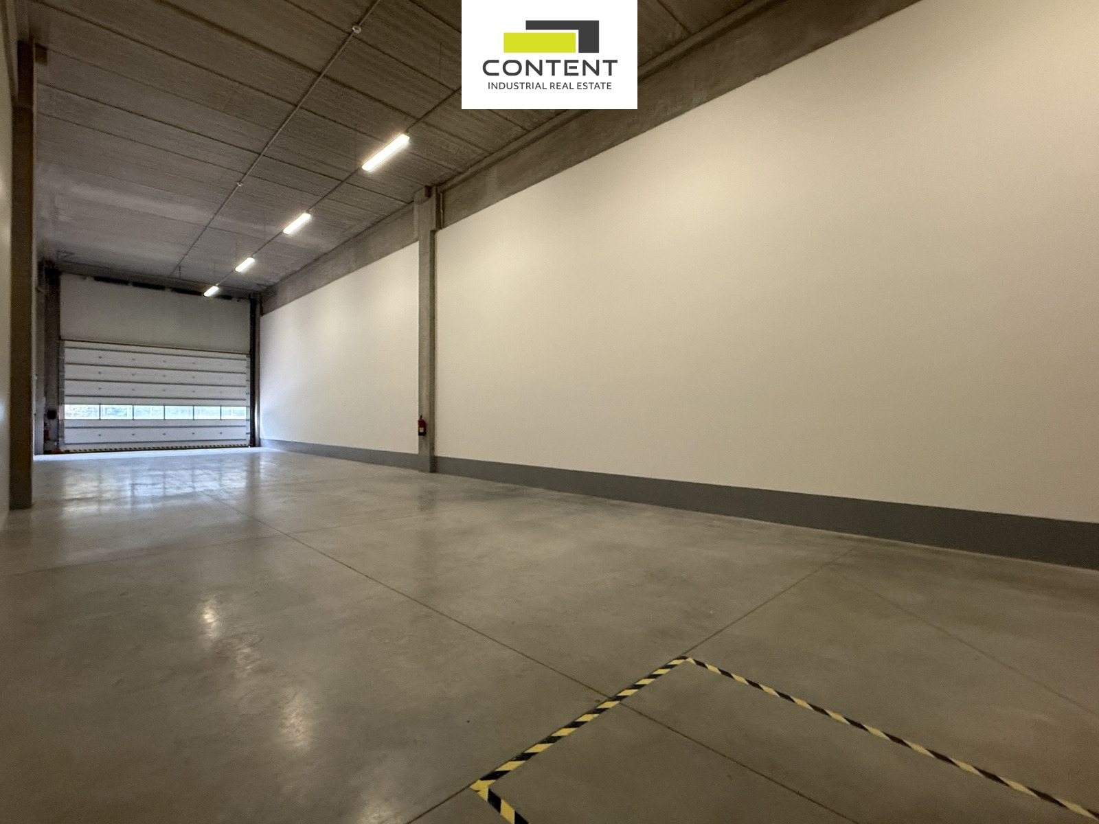 Pronájem skladu, výrobních prostor  1.591 m², Praha 9 Horní Počernice, D10