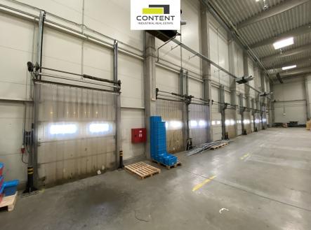 Pronájem - výrobní prostor, 1 880 m²