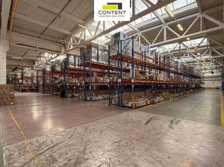 Pronájem - skladovací prostor, 22 300 m²