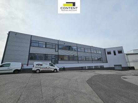 Pronájem - kanceláře, 300 m²