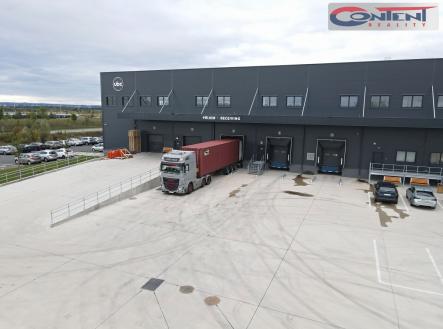 Pronájem - skladovací prostor, 500 m²