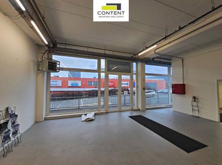 Pronájem - obchodní prostor, 334 m²