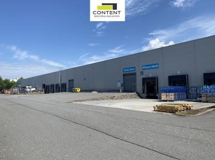 Pronájem - skladovací prostor, 1 747 m²