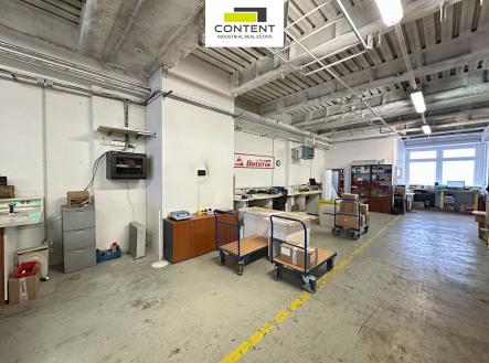 Pronájem - skladovací prostor, 660 m²