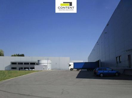 Pronájem - skladovací prostor, 9 825 m²