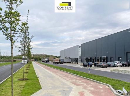 Pronájem - skladovací prostor, 2 000 m²