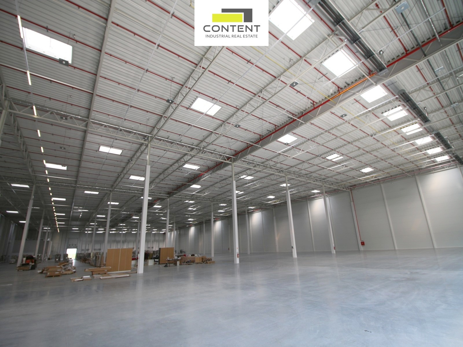 Pronájem skladu nebo výrobních prostor 19.747 m², Praha - východ, D11