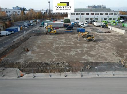 Pronájem - skladovací prostor, 650 m²