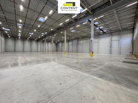 Pronájem - skladovací prostor, 4 382 m²