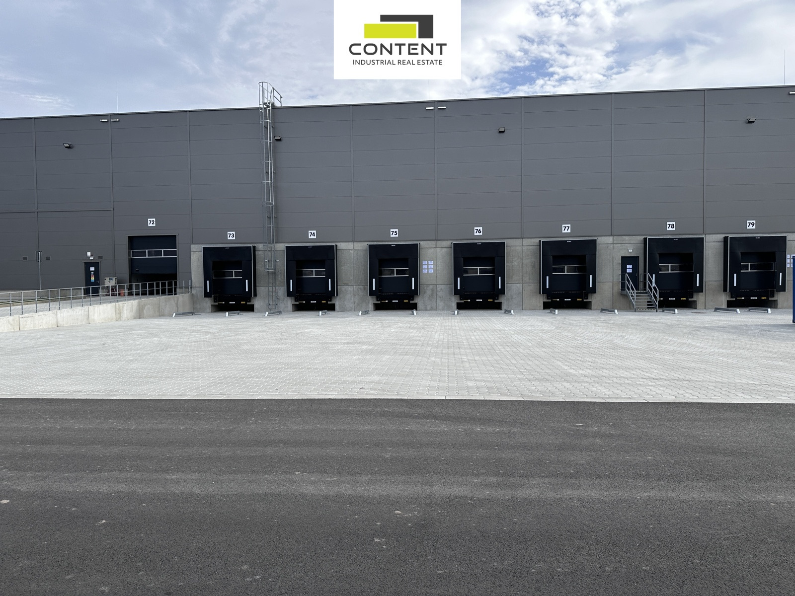 Pronájem skladu, výrobních prostor 4.000 m², Pardubice