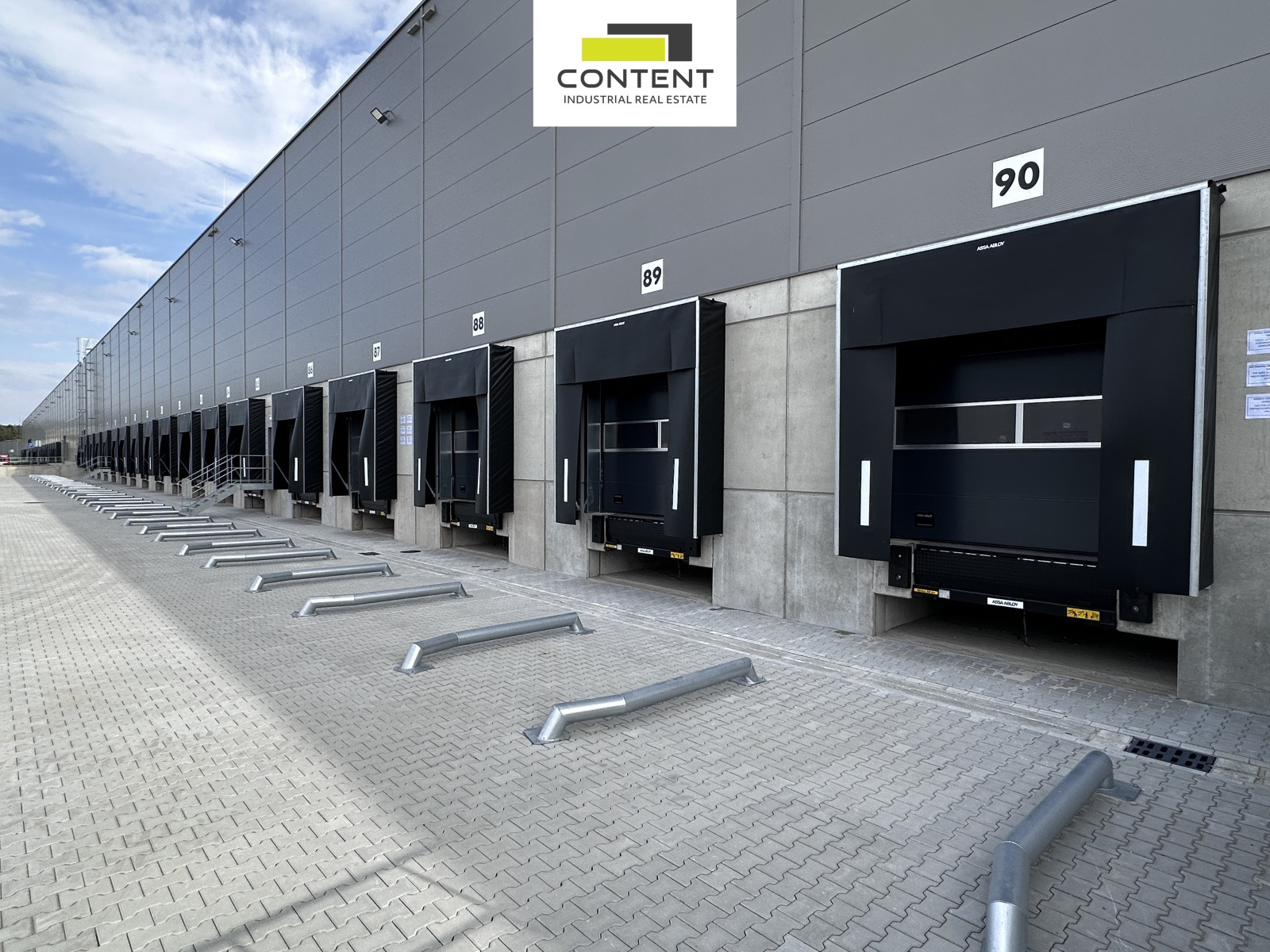 Pronájem skladu, výrobních prostor 7.823 m², Pardubice