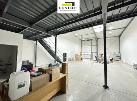 Pronájem - skladovací prostor, 270 m²