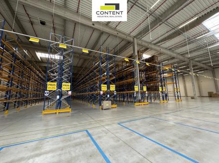 Pronájem - skladovací prostor, 9 000 m²