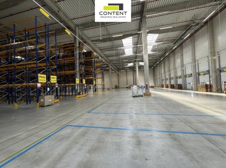 Pronájem - skladovací prostor, 9 000 m²