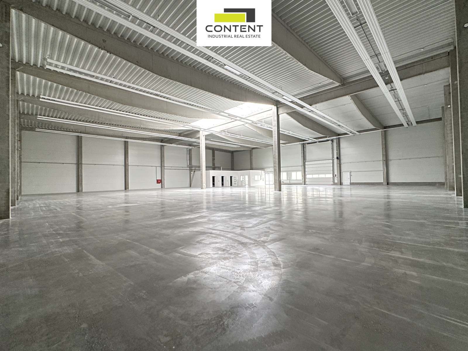 Pronájem skladu, výrobních prostor 1.300 m², Tábor, D3