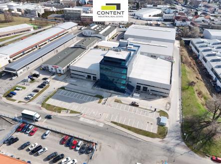 Pronájem - skladovací prostor, 2 200 m²