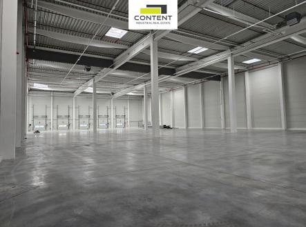 Pronájem - skladovací prostor, 1 500 m²