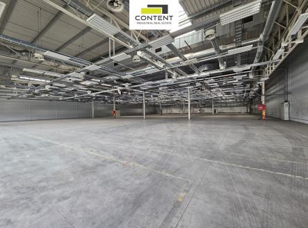 Pronájem - skladovací prostor, 3 820 m²