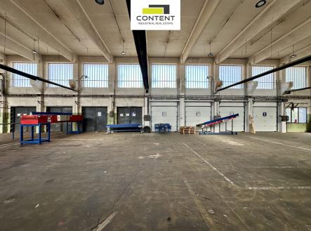 Pronájem - skladovací prostor, 903 m²